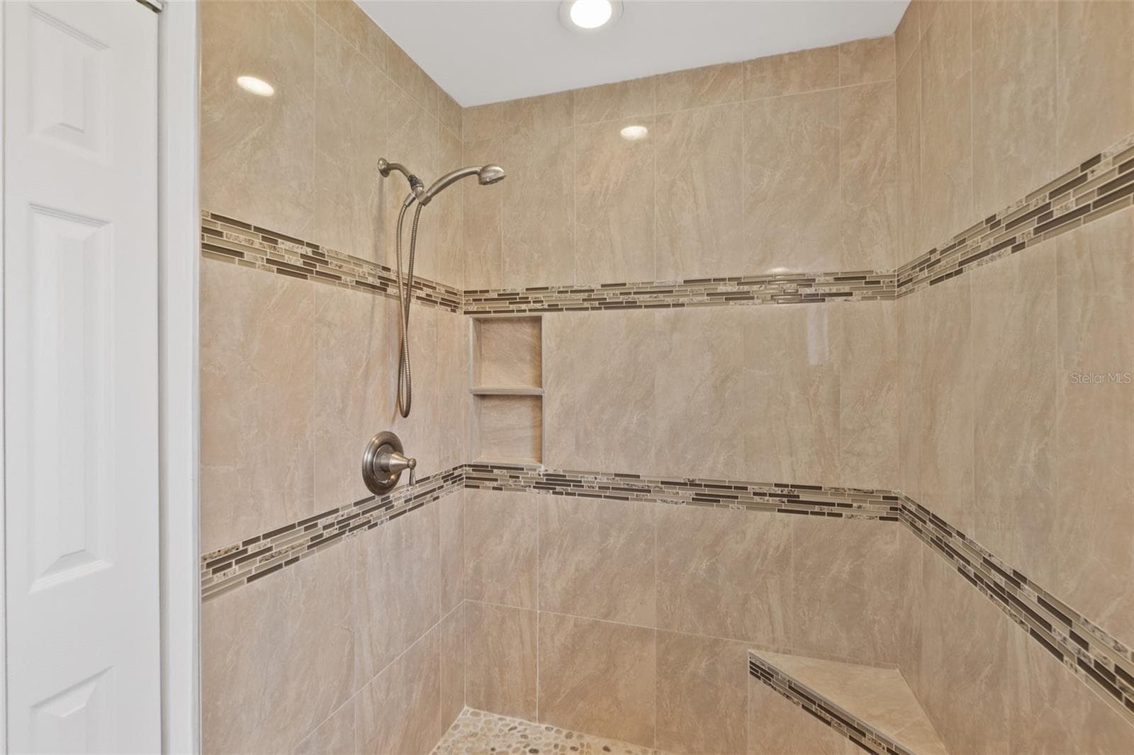 1 PAULINE PLACE — photo 15 of 32