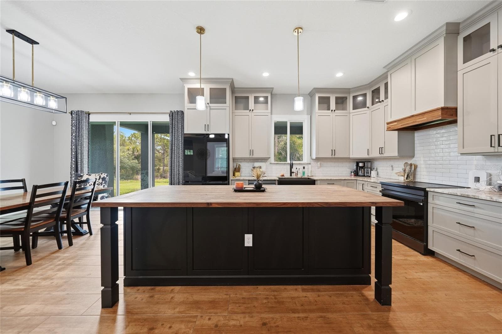 13190 BANYAN DRIVE — photo 7 of 42