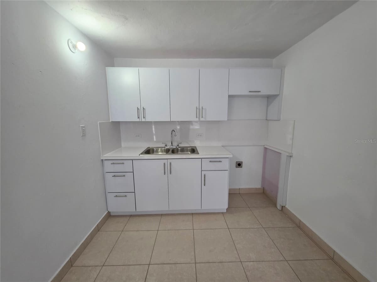 657 ST BO. ARRENALEJOS #4 — photo 8 of 14