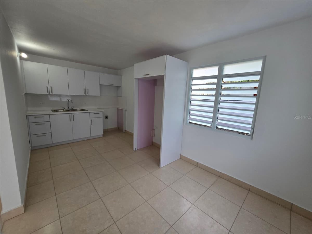 657 ST BO. ARRENALEJOS #4 — photo 12 of 14