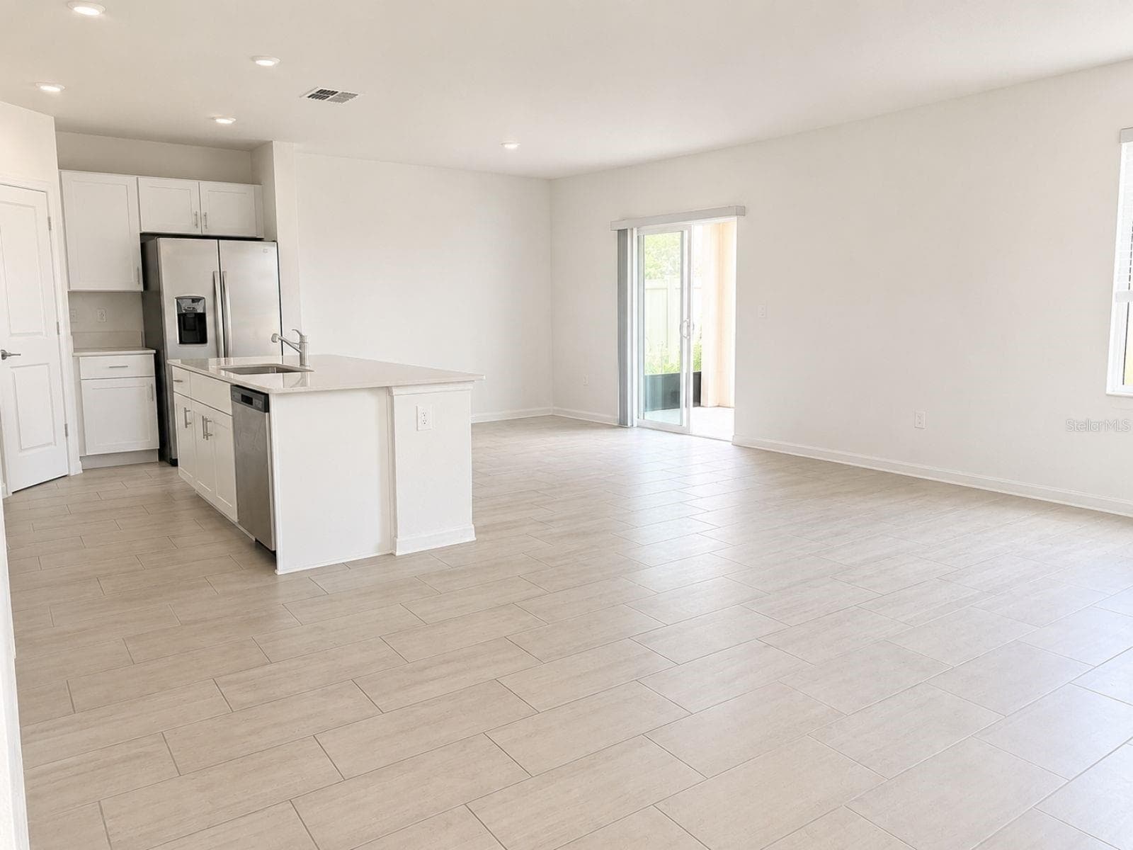 4011 NORTHERN KEY DRIVE — photo 3 of 8