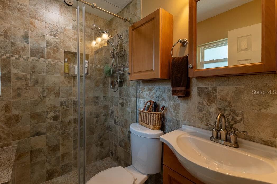 210 WESTLAKE DRIVE — photo 6 of 57