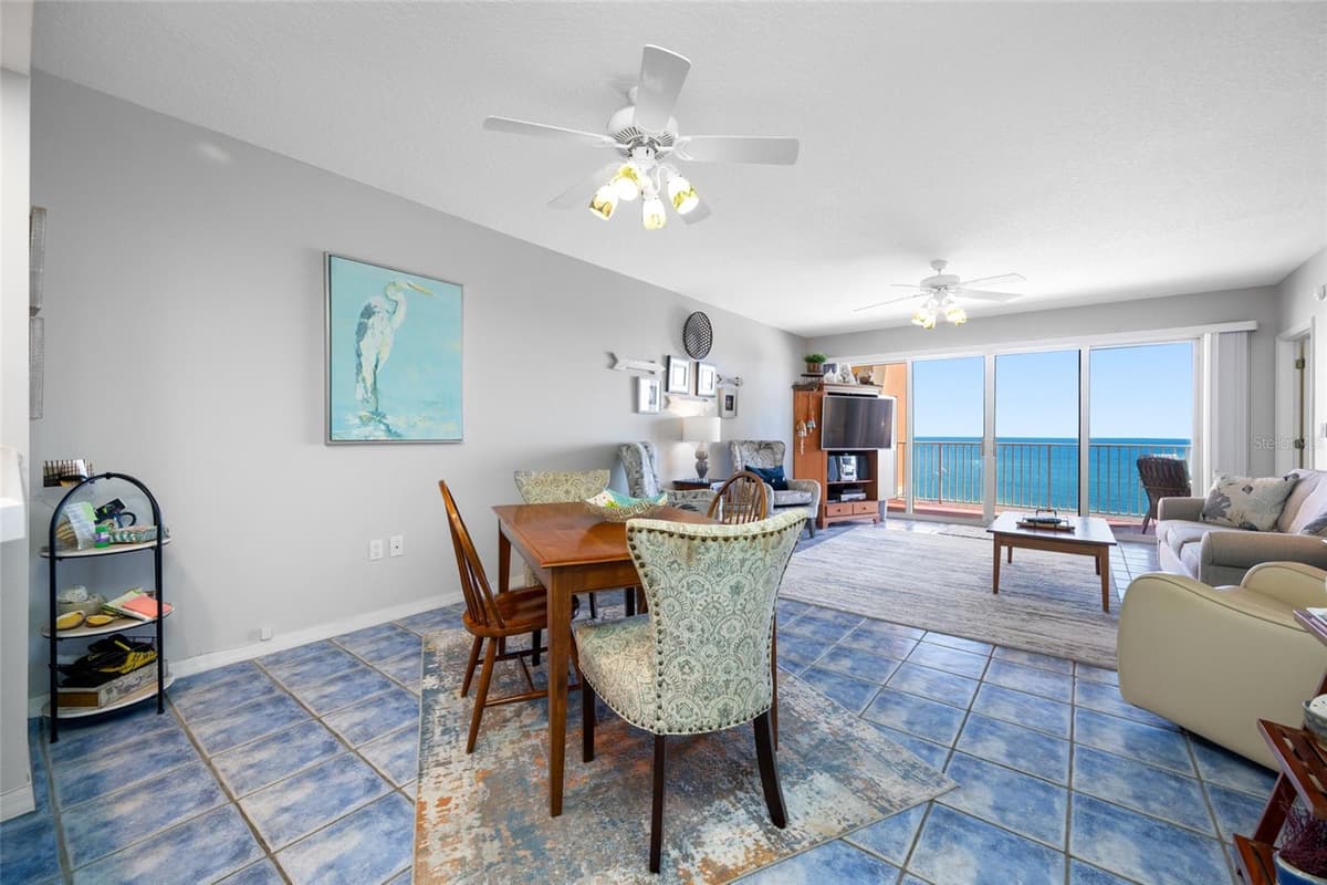 16550 GULF BOULEVARD — photo 9 of 39