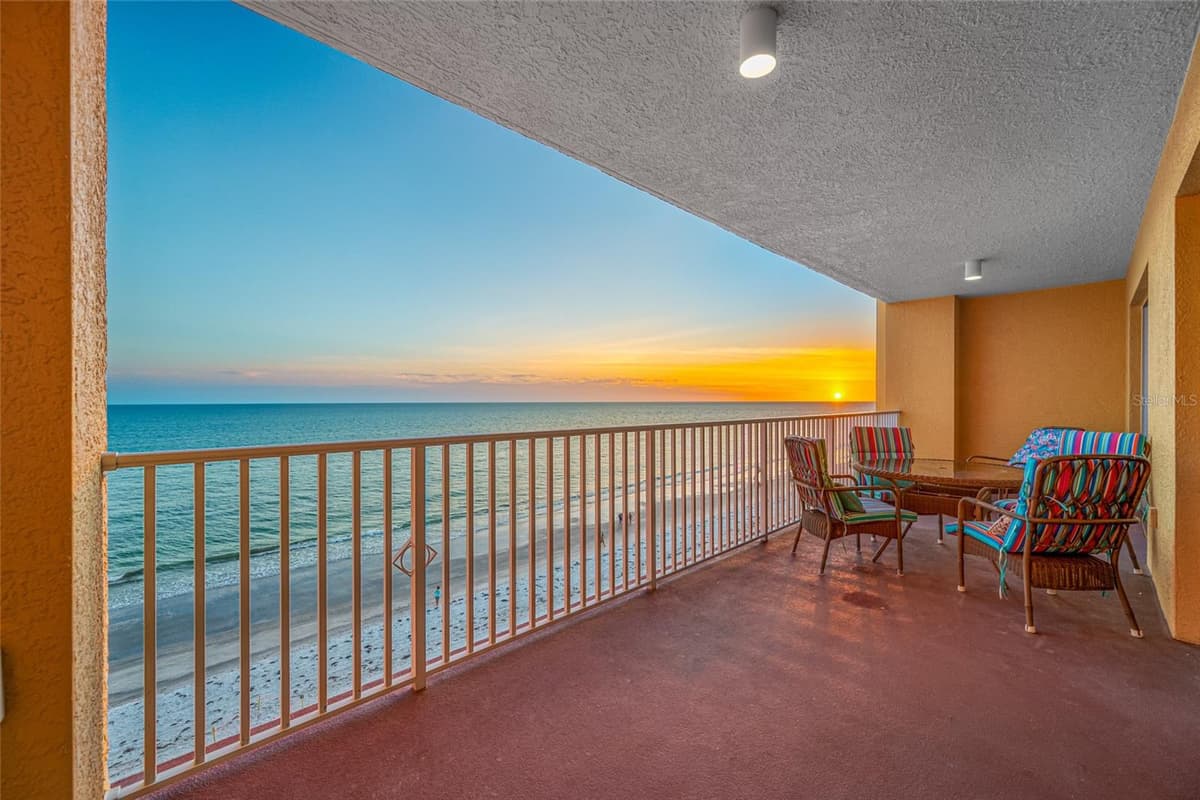 16550 GULF BOULEVARD — photo 38 of 39