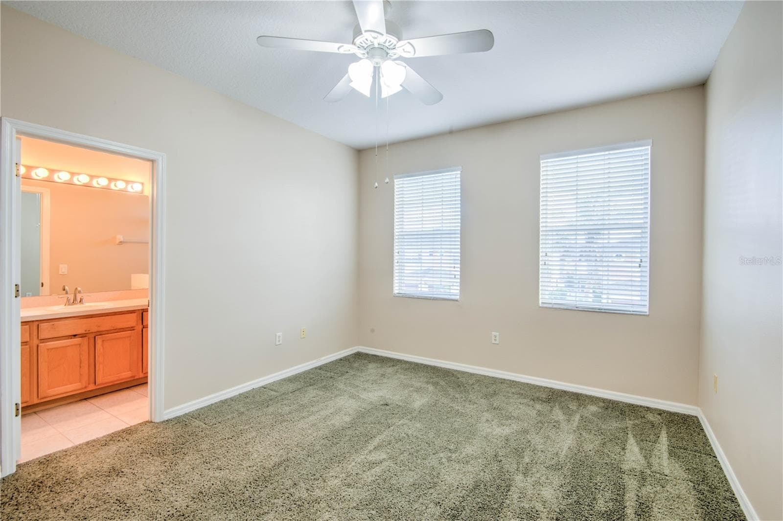 282 BEXLEY DRIVE — photo 15 of 24