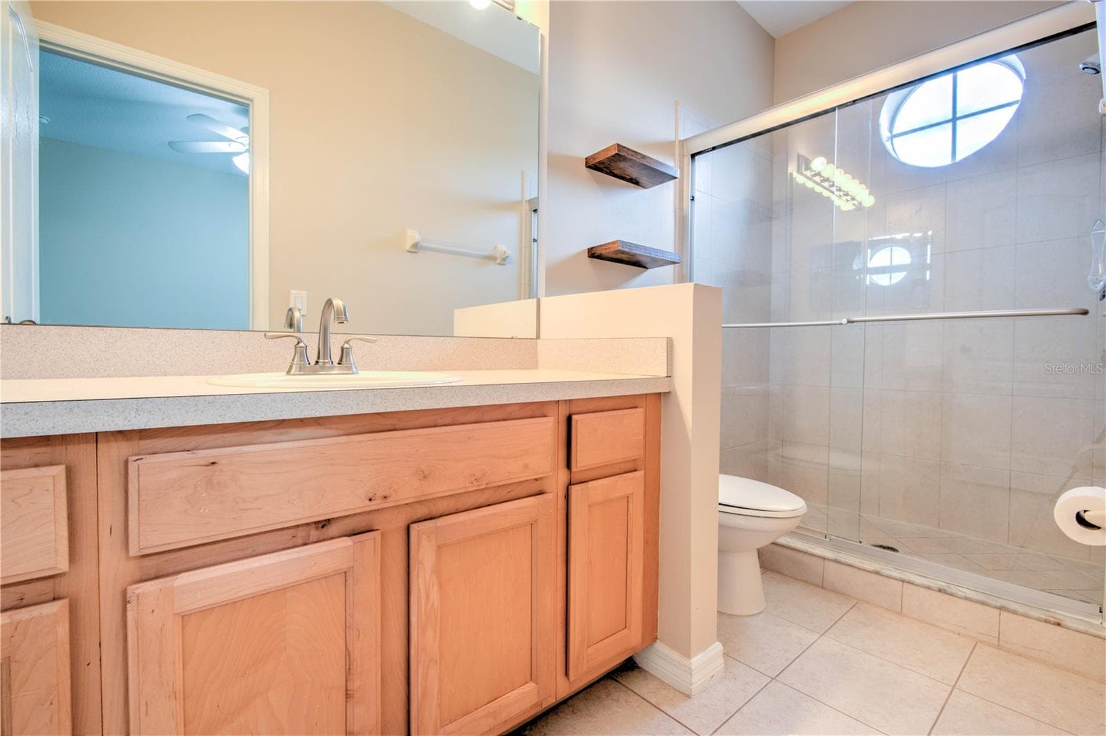 282 BEXLEY DRIVE — photo 18 of 24