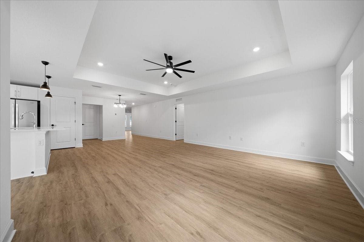 13483 FLEMINGTON ROAD — photo 9 of 58