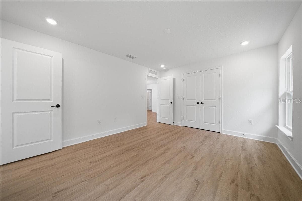 13483 FLEMINGTON ROAD — photo 25 of 58