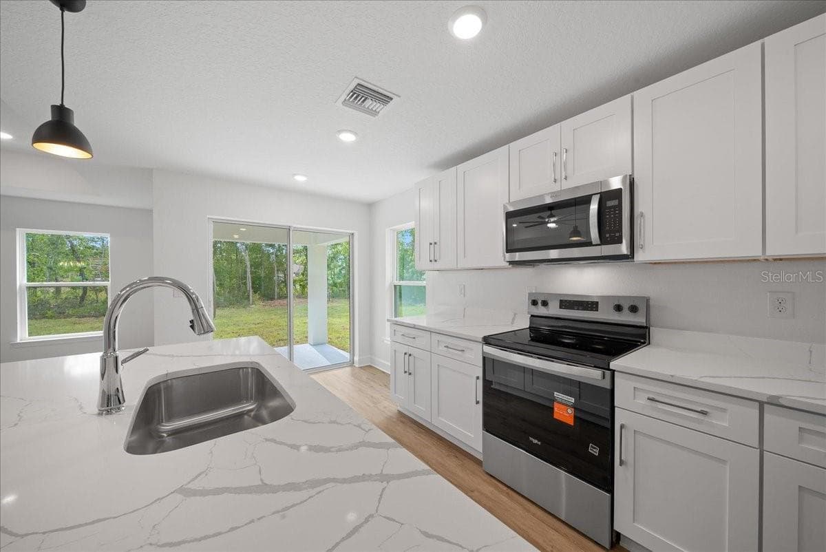 13483 FLEMINGTON ROAD — photo 15 of 58