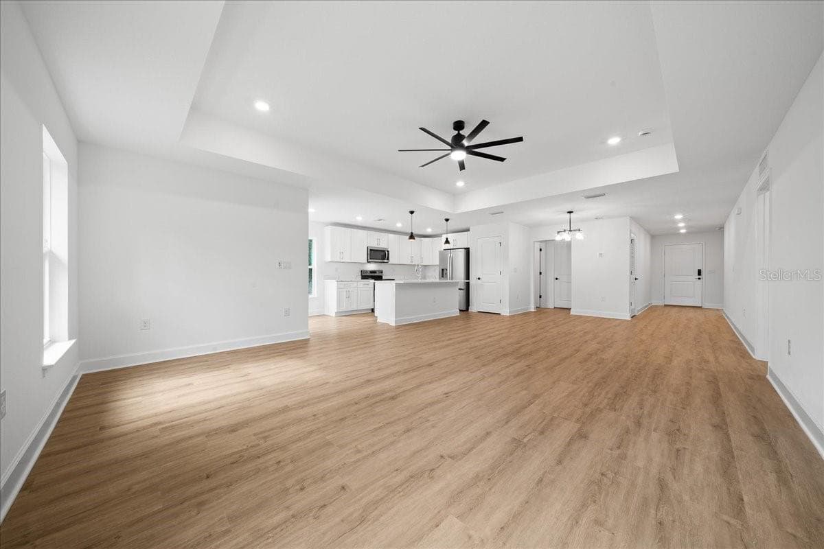 13483 FLEMINGTON ROAD — photo 8 of 58
