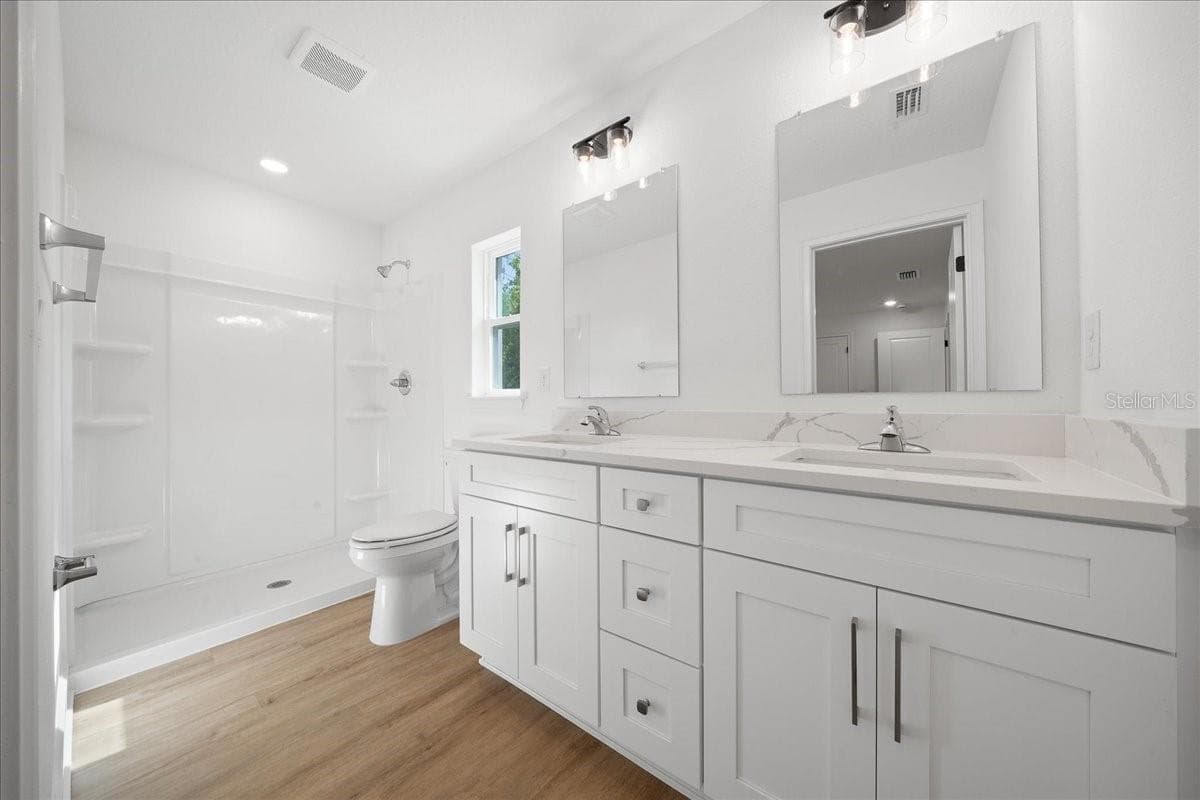 13483 FLEMINGTON ROAD — photo 28 of 58