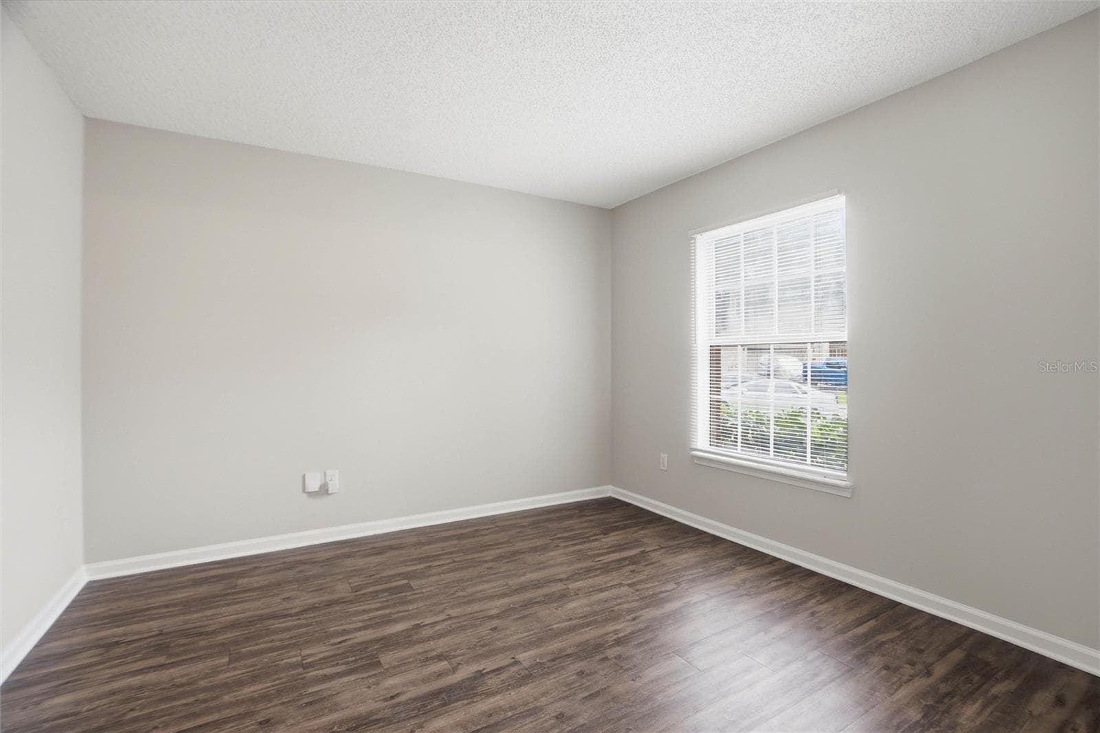 5736 GUANA PARK COURT — photo 23 of 34