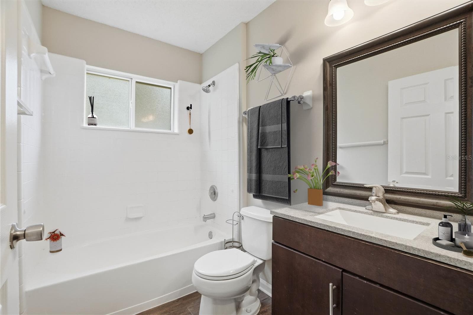5736 GUANA PARK COURT — photo 10 of 34