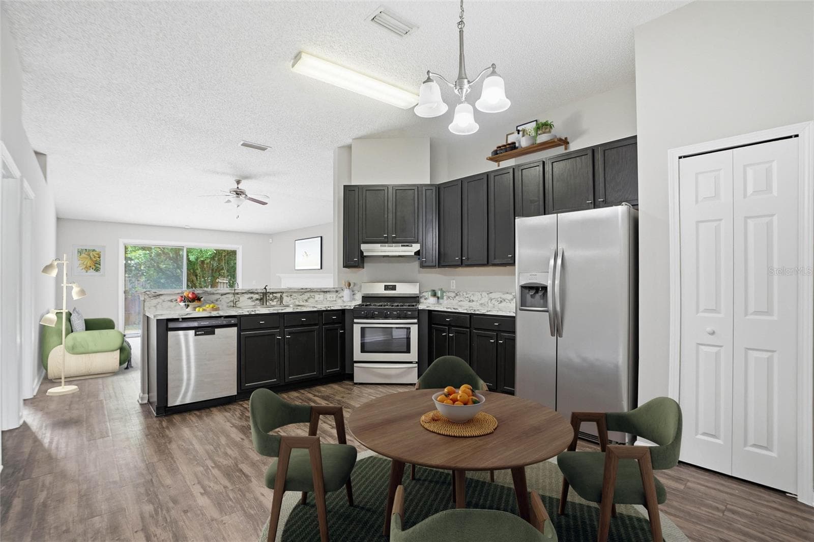 5736 GUANA PARK COURT — photo 4 of 34