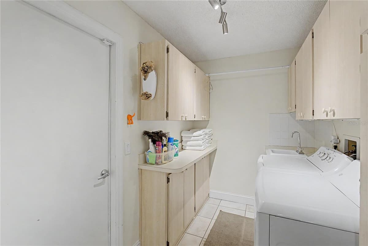 2222 BOLTON AVENUE — photo 27 of 57