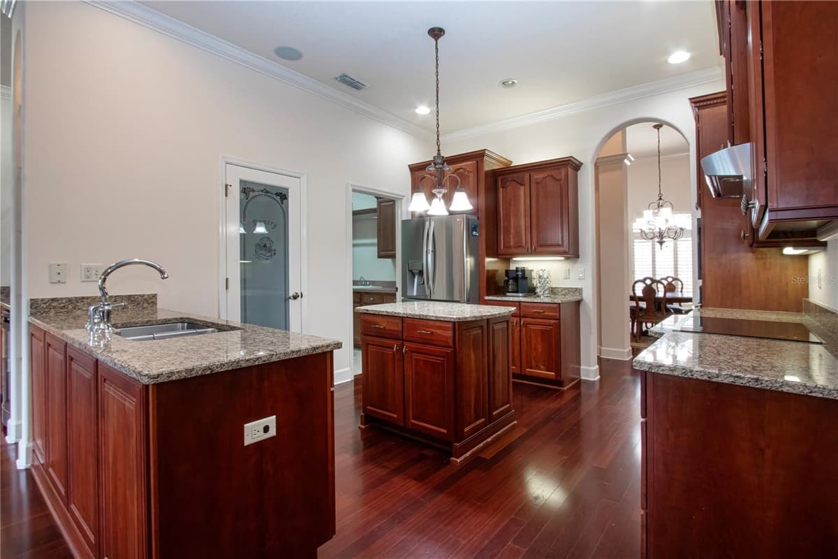 905 SQUARE LAKE DRIVE — photo 18 of 46