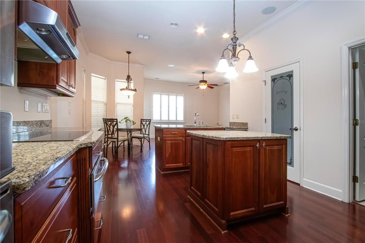 905 SQUARE LAKE DRIVE — photo 15 of 46