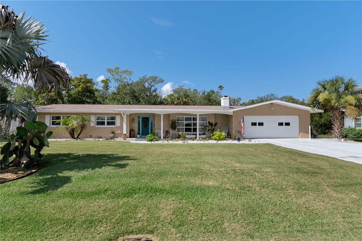 2160 WATERSEDGE DRIVE — photo 5 of 47
