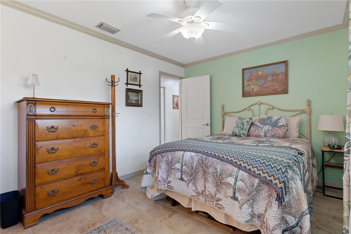 2160 WATERSEDGE DRIVE — photo 26 of 47