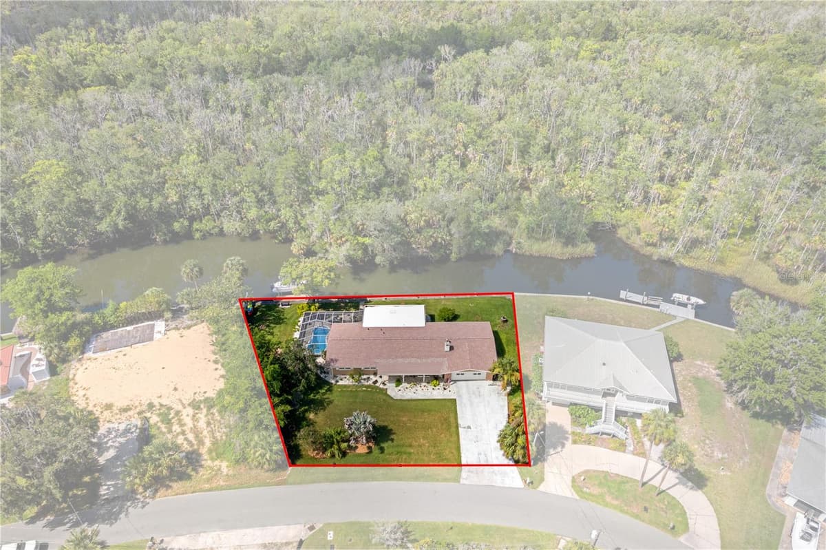2160 WATERSEDGE DRIVE — photo 4 of 47
