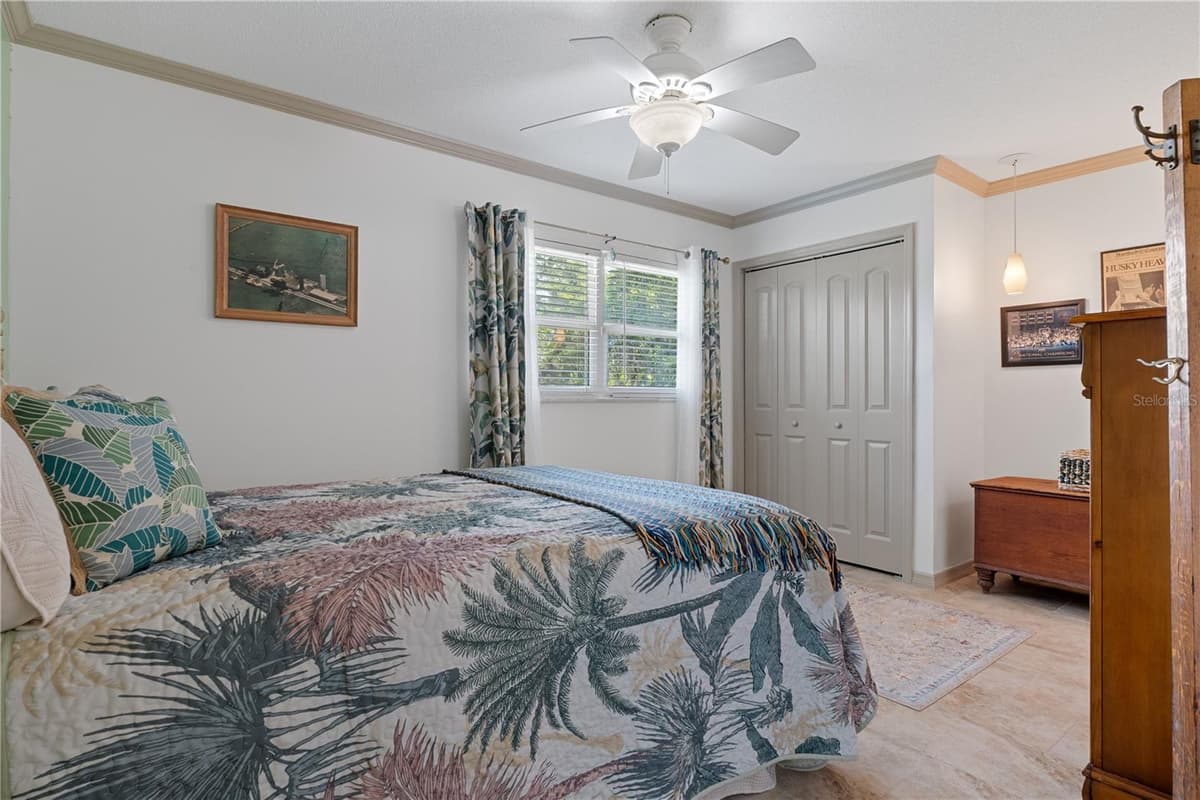 2160 WATERSEDGE DRIVE — photo 25 of 47