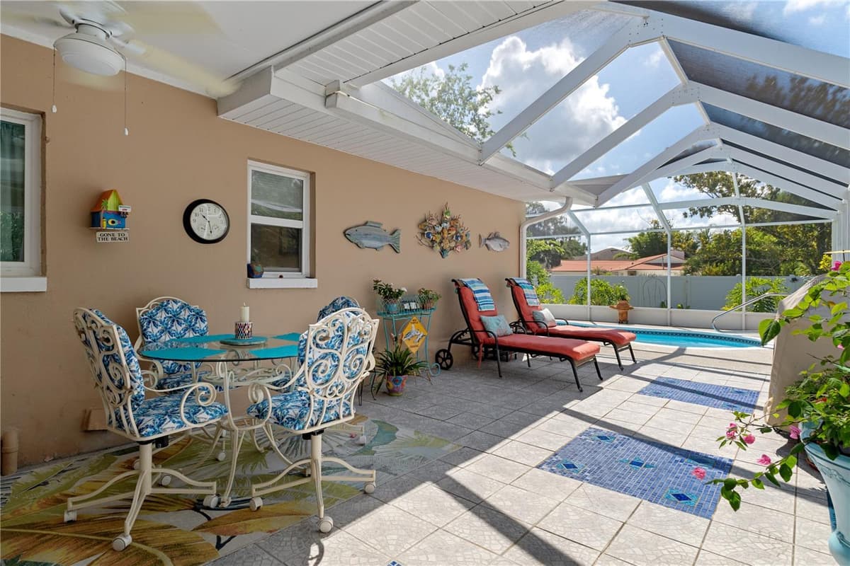 2160 WATERSEDGE DRIVE — photo 35 of 47