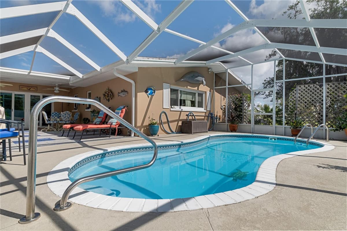 2160 WATERSEDGE DRIVE — photo 37 of 47
