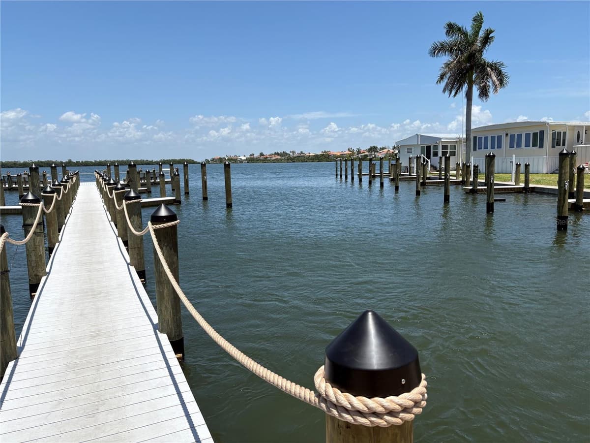 3710 GULF OF MEXICO DRIVE — photo 25 of 37