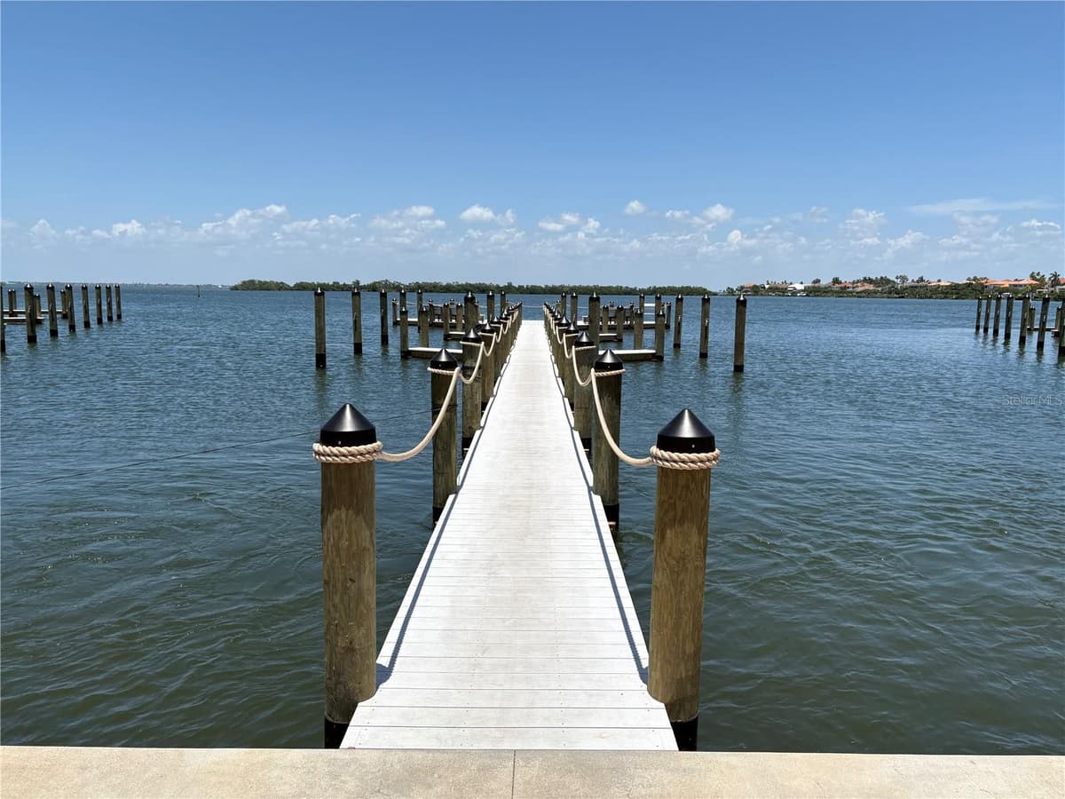 3710 GULF OF MEXICO DRIVE — photo 24 of 37