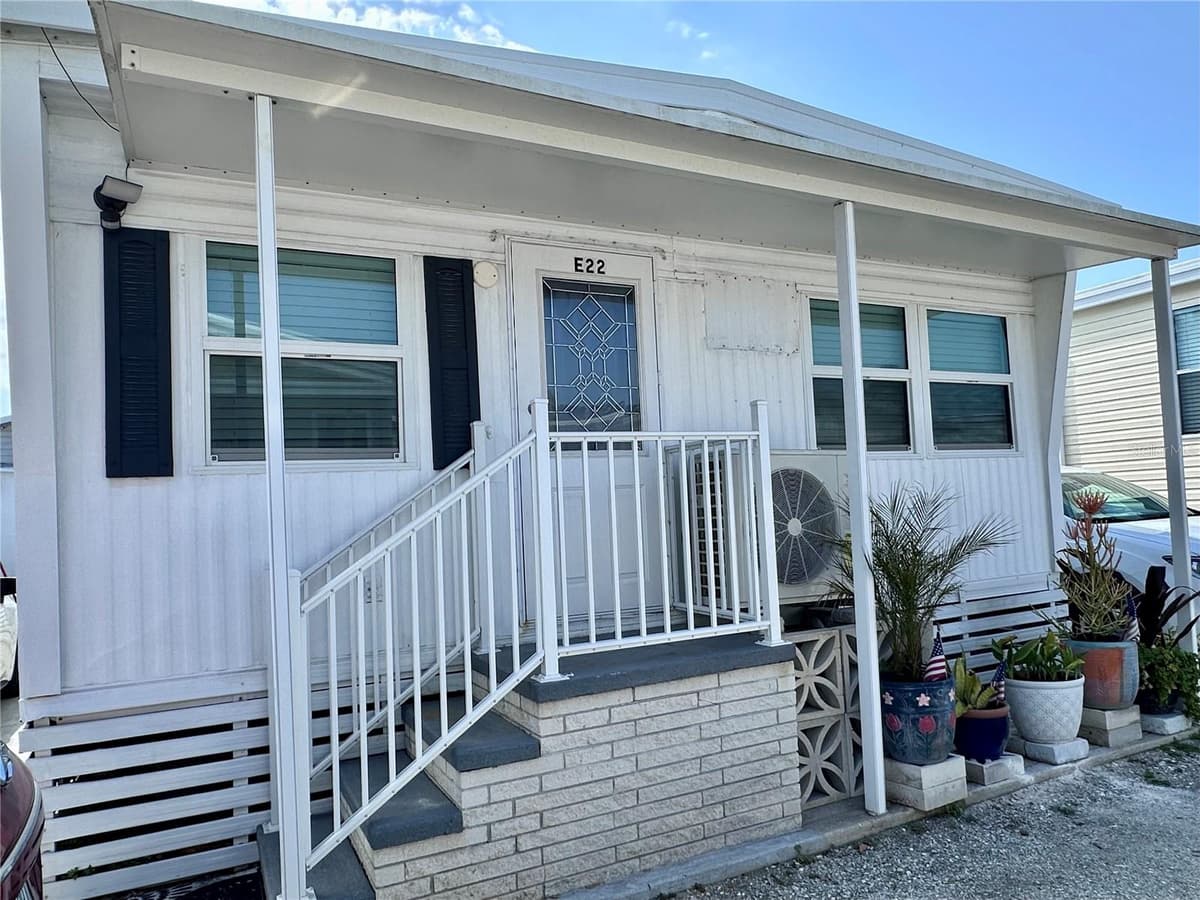 3710 GULF OF MEXICO DRIVE — photo 1 of 37