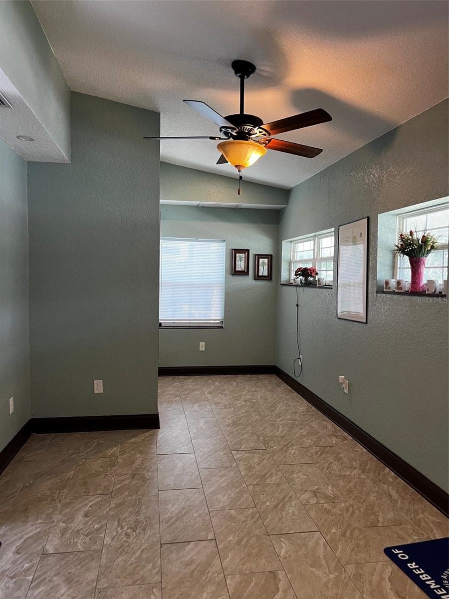 1220 BAY STREET — photo 12 of 25