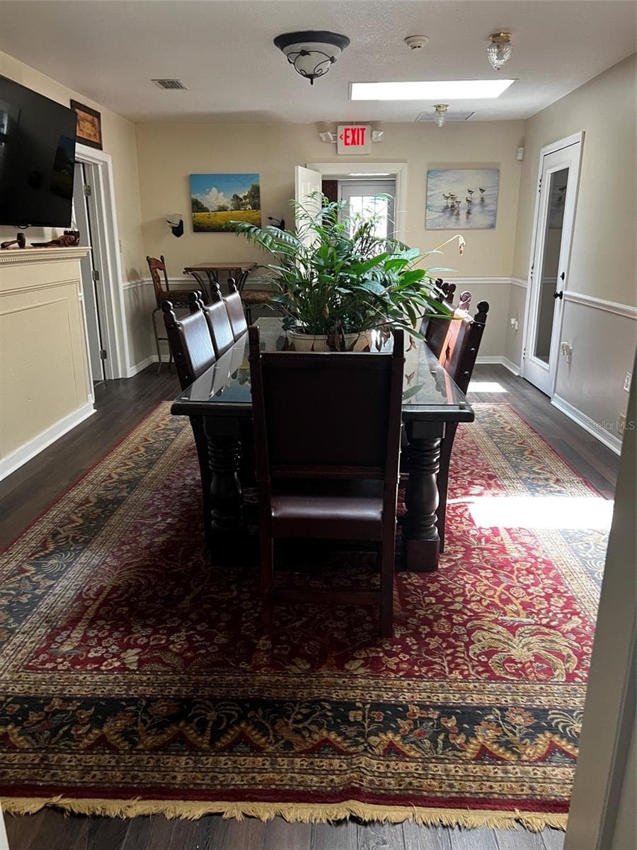 1220 BAY STREET — photo 18 of 25