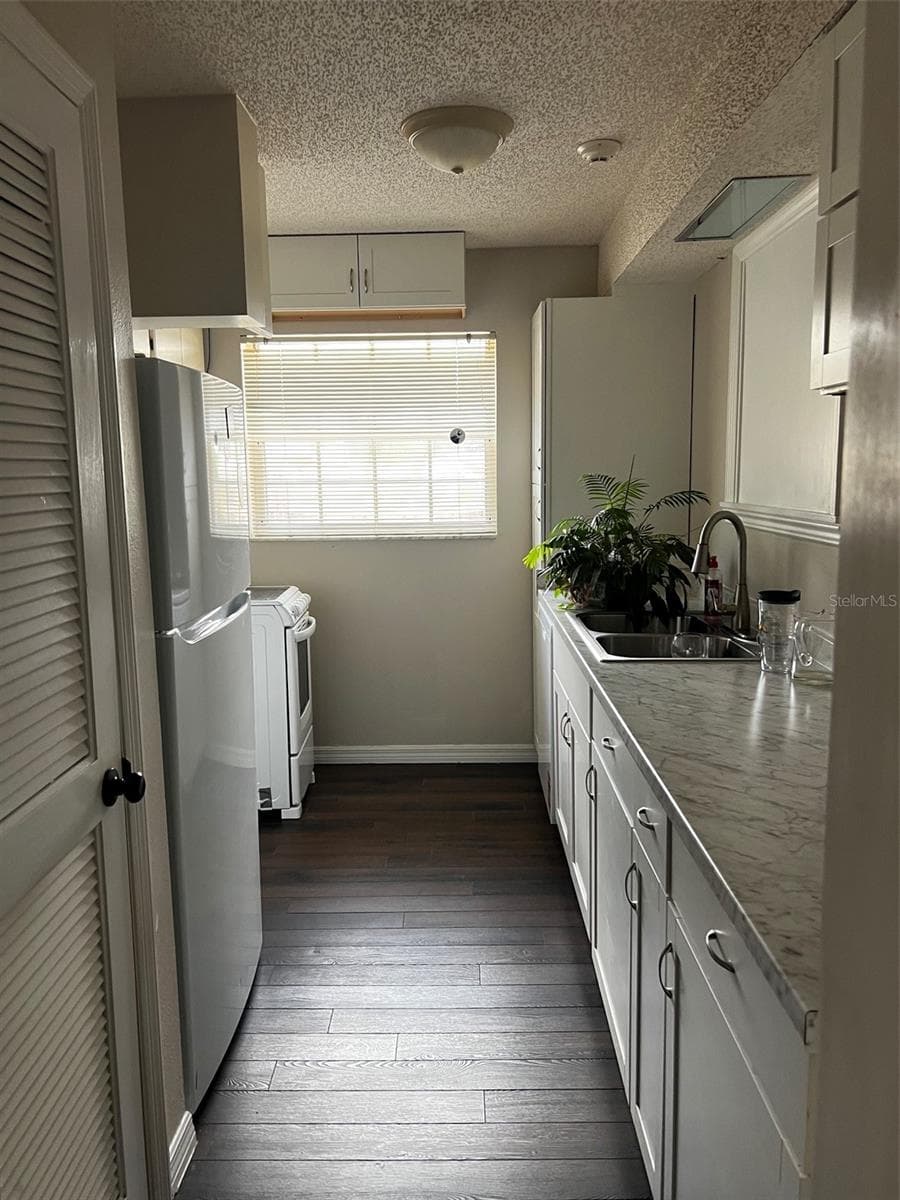 1220 BAY STREET — photo 25 of 25