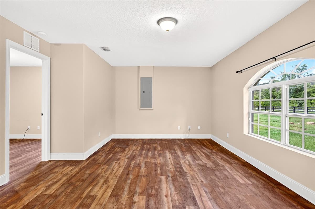 14144 141ST AVENUE — photo 39 of 47