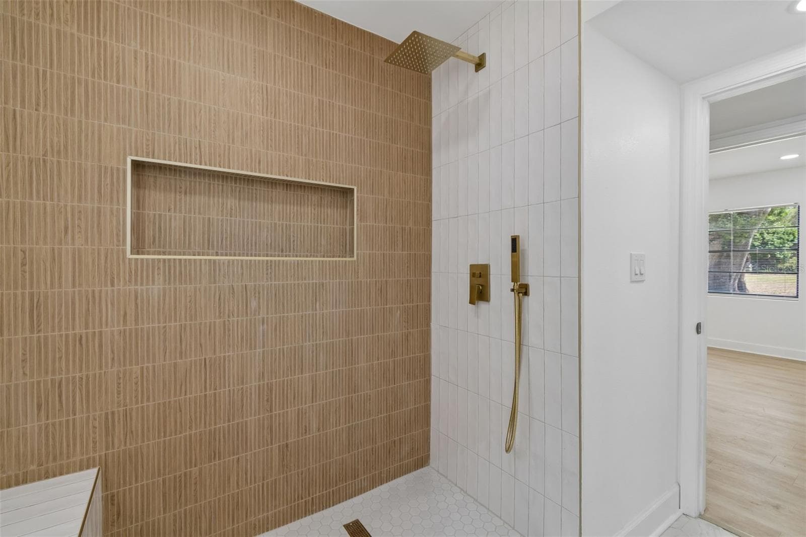 1702 JOHNSTON AVENUE — photo 28 of 54