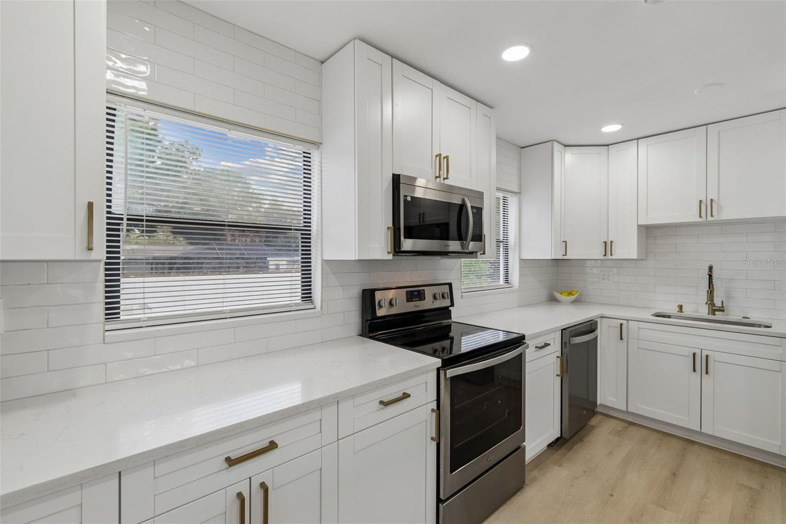 1702 JOHNSTON AVENUE — photo 21 of 54