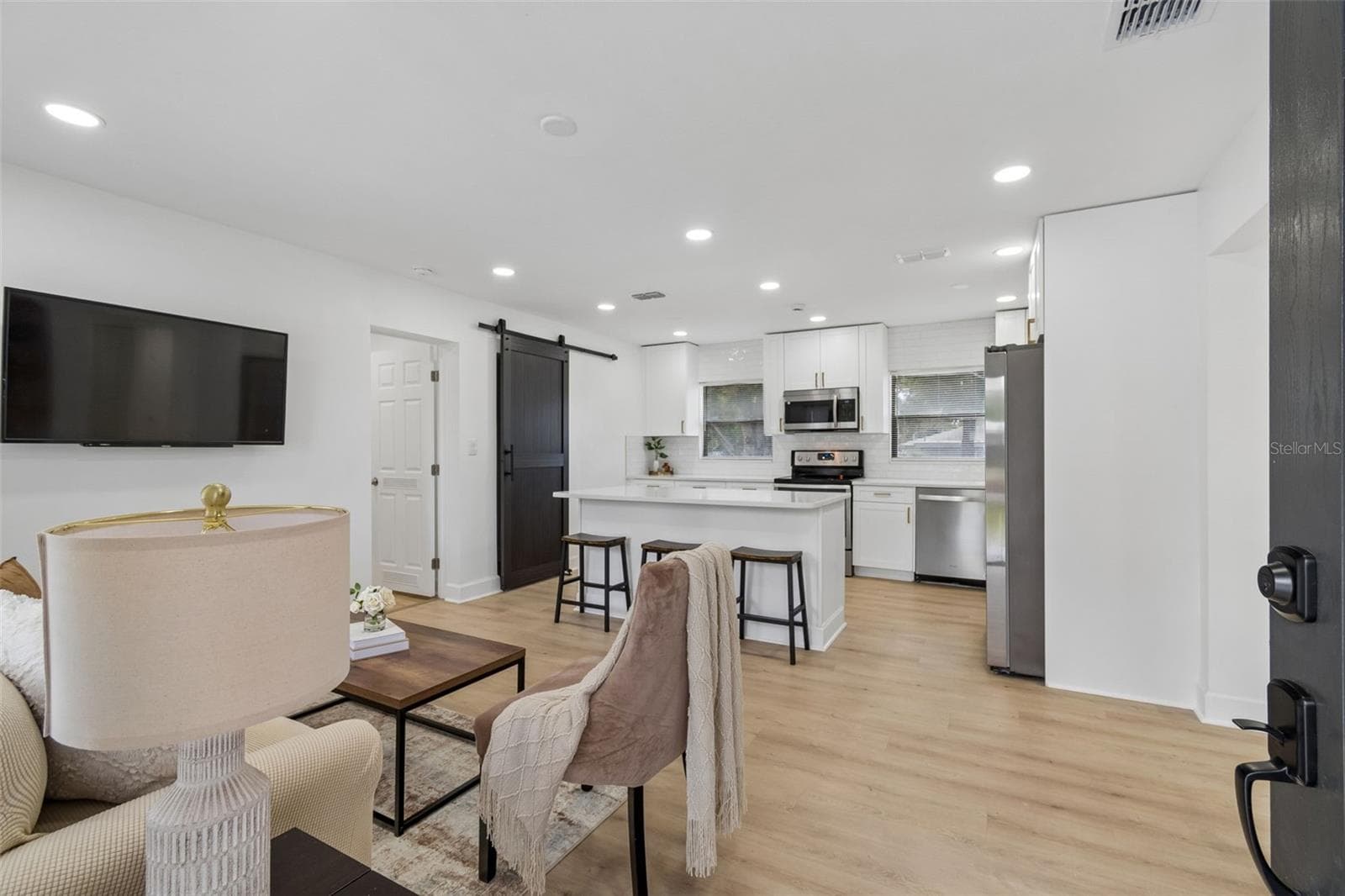 1702 JOHNSTON AVENUE — photo 15 of 54
