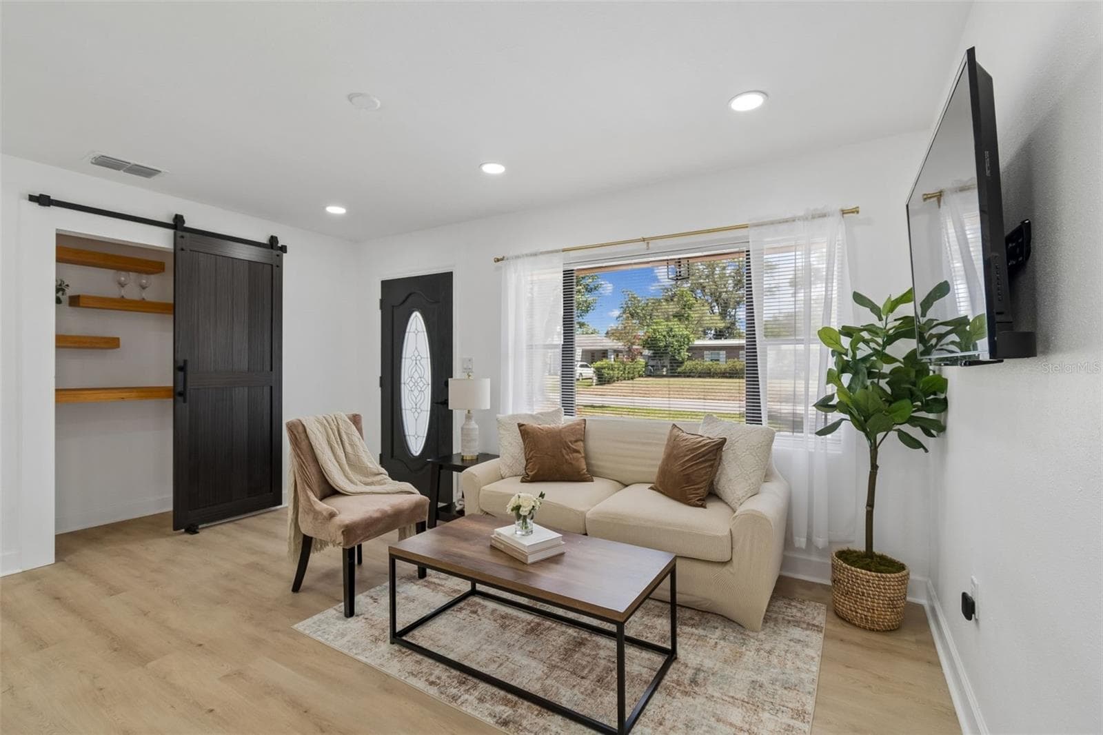 1702 JOHNSTON AVENUE — photo 17 of 54
