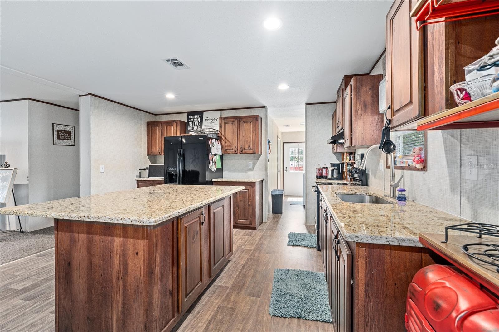 42215 BEECH AVENUE — photo 36 of 42
