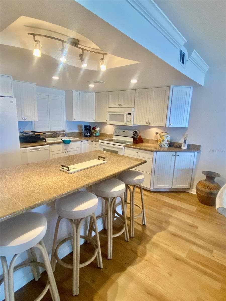 5501 ATLANTIC — photo 17 of 31