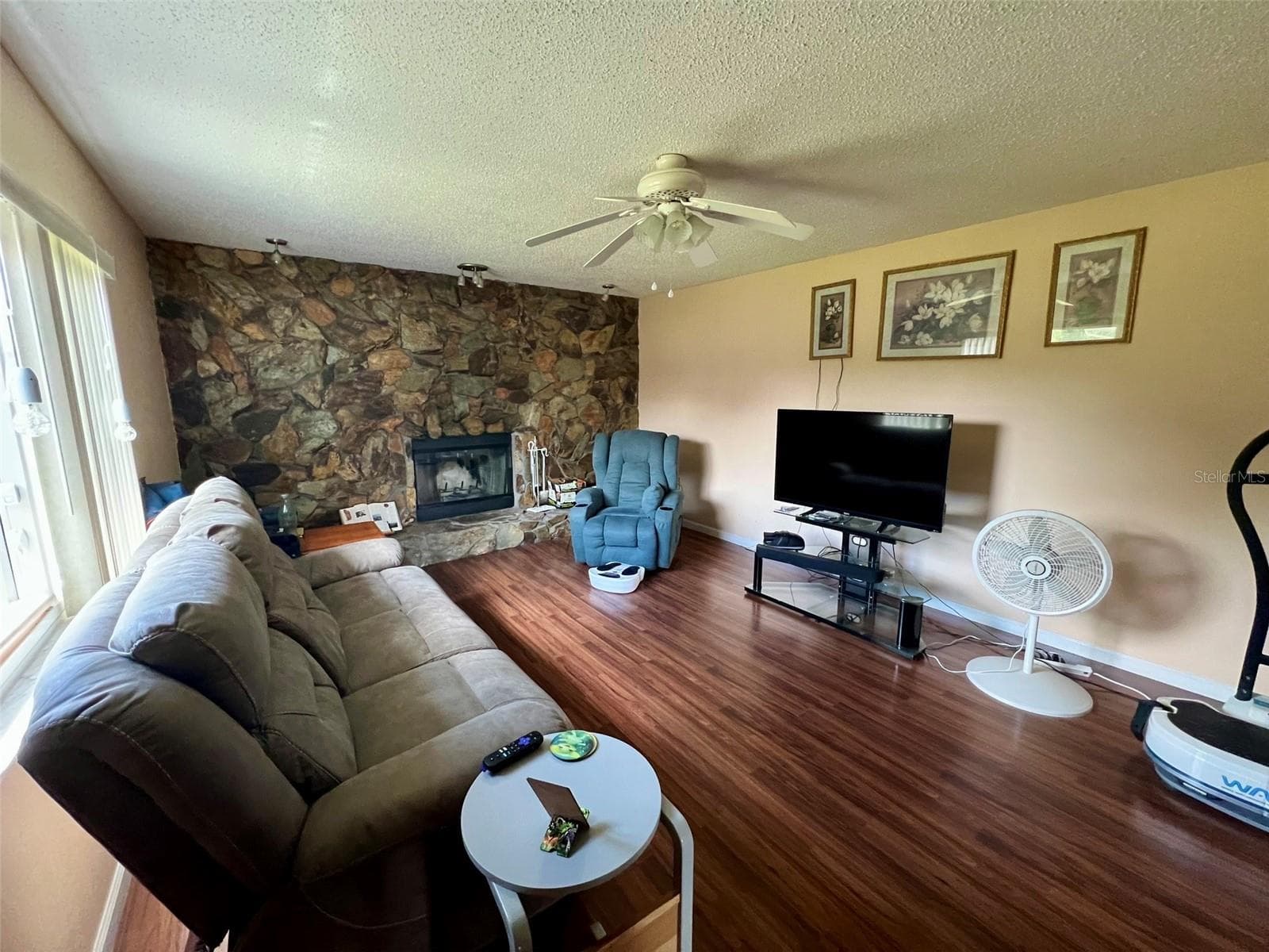 2133 INDIGO DRIVE — photo 10 of 41