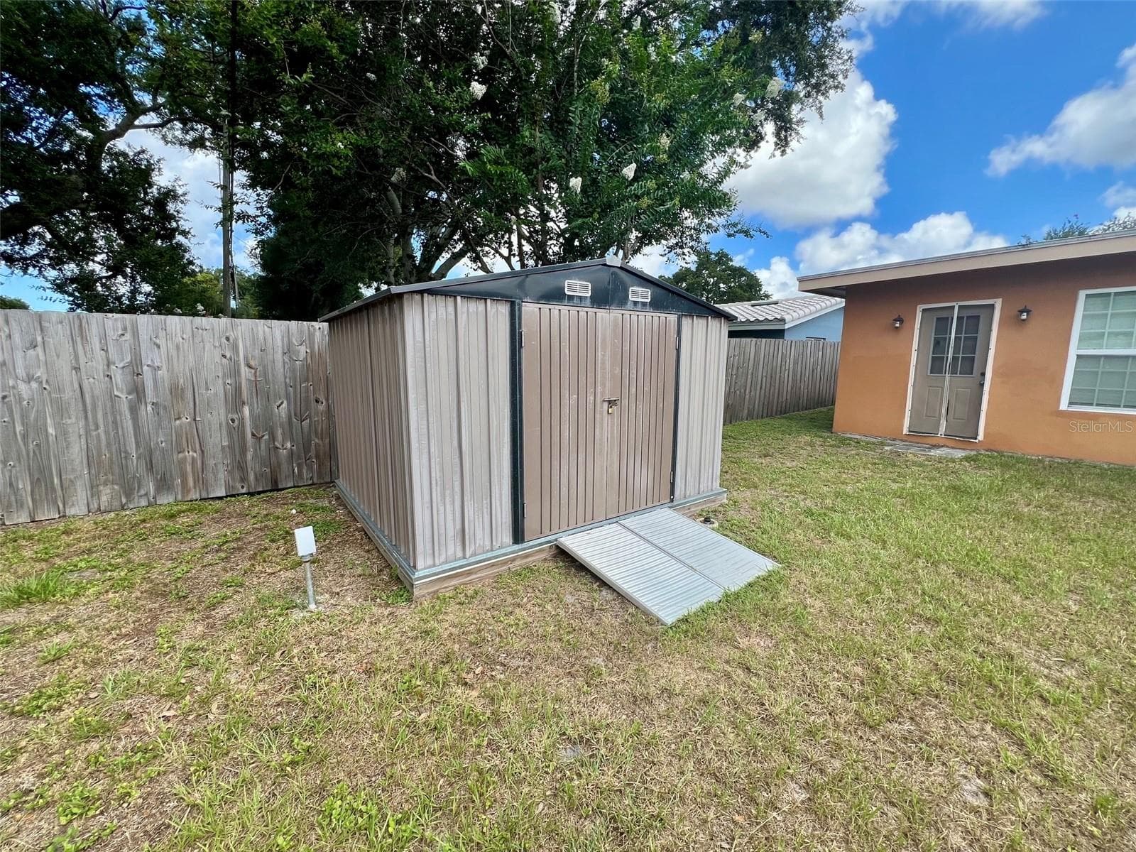 2133 INDIGO DRIVE — photo 35 of 41
