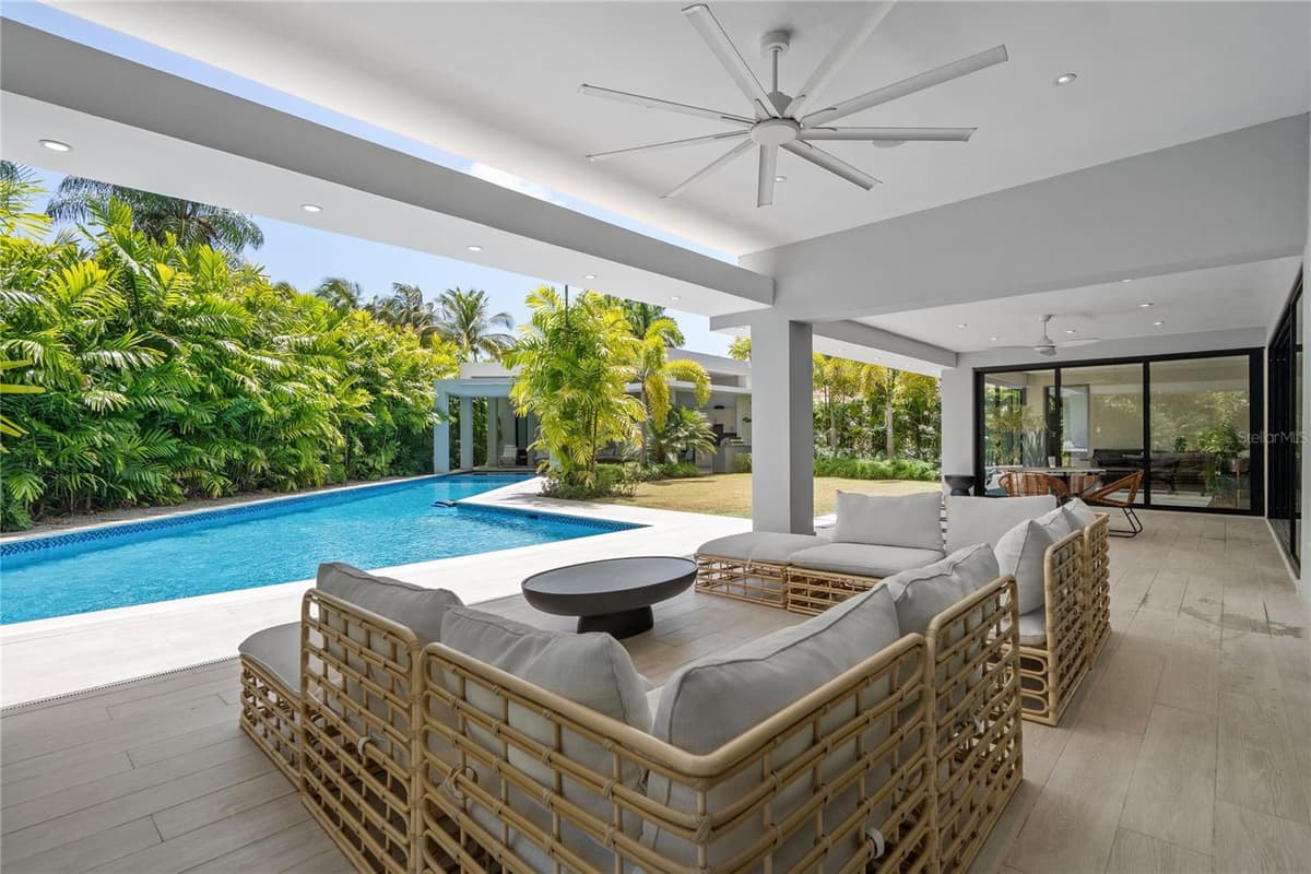366 DORADO BEACH EAST — photo 22 of 54