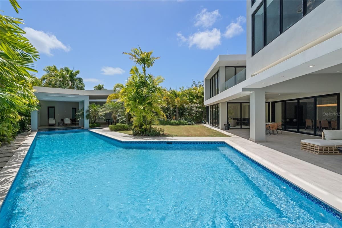 366 DORADO BEACH EAST — photo 24 of 54
