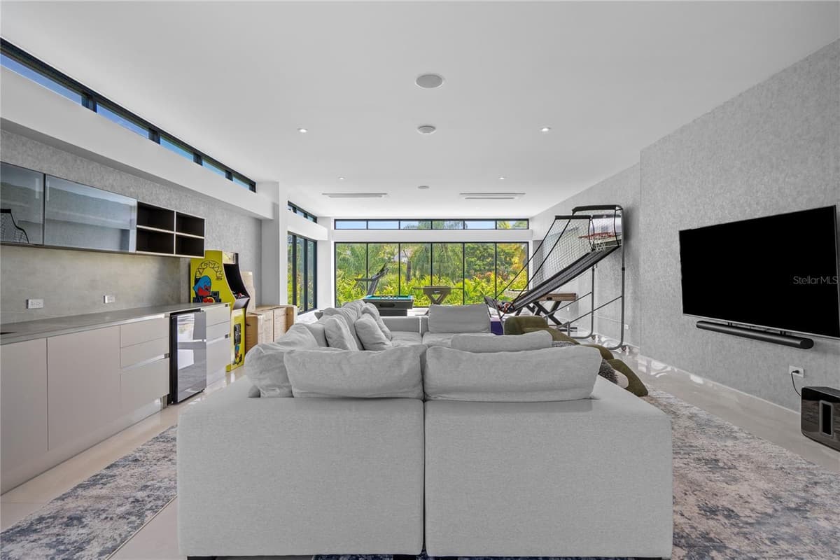 366 DORADO BEACH EAST — photo 33 of 54