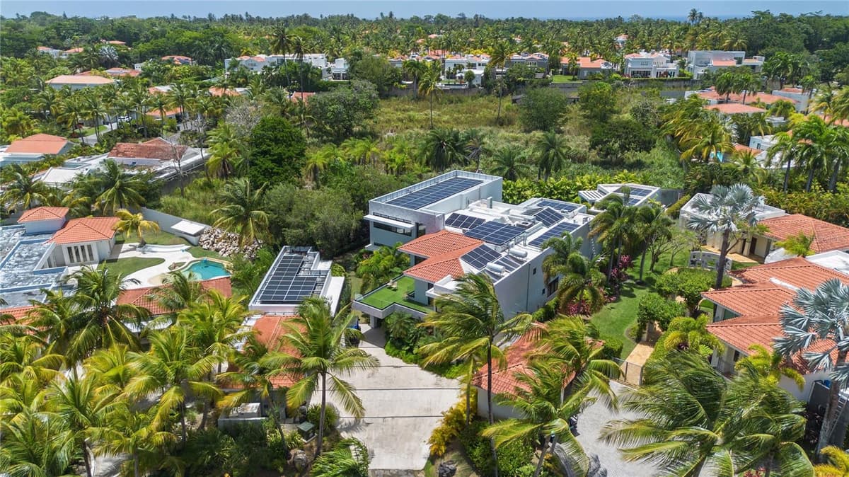 366 DORADO BEACH EAST — photo 50 of 54
