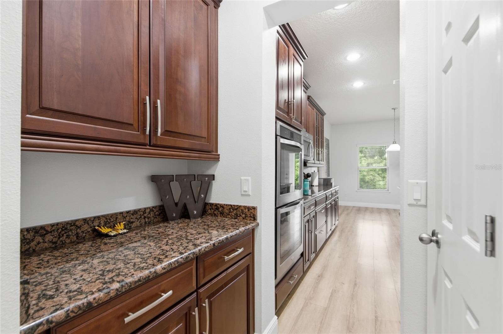 552 EGRET PLACE DRIVE — photo 15 of 41