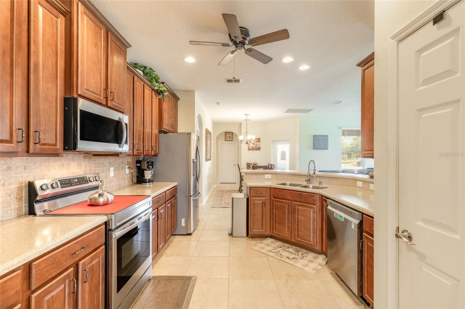 3321 MARSILI AVENUE — photo 4 of 52