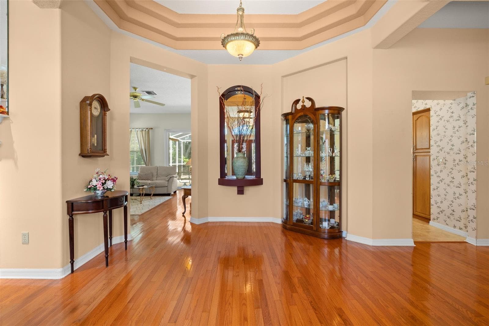 895 WHIPPOORWILL DRIVE — photo 7 of 51