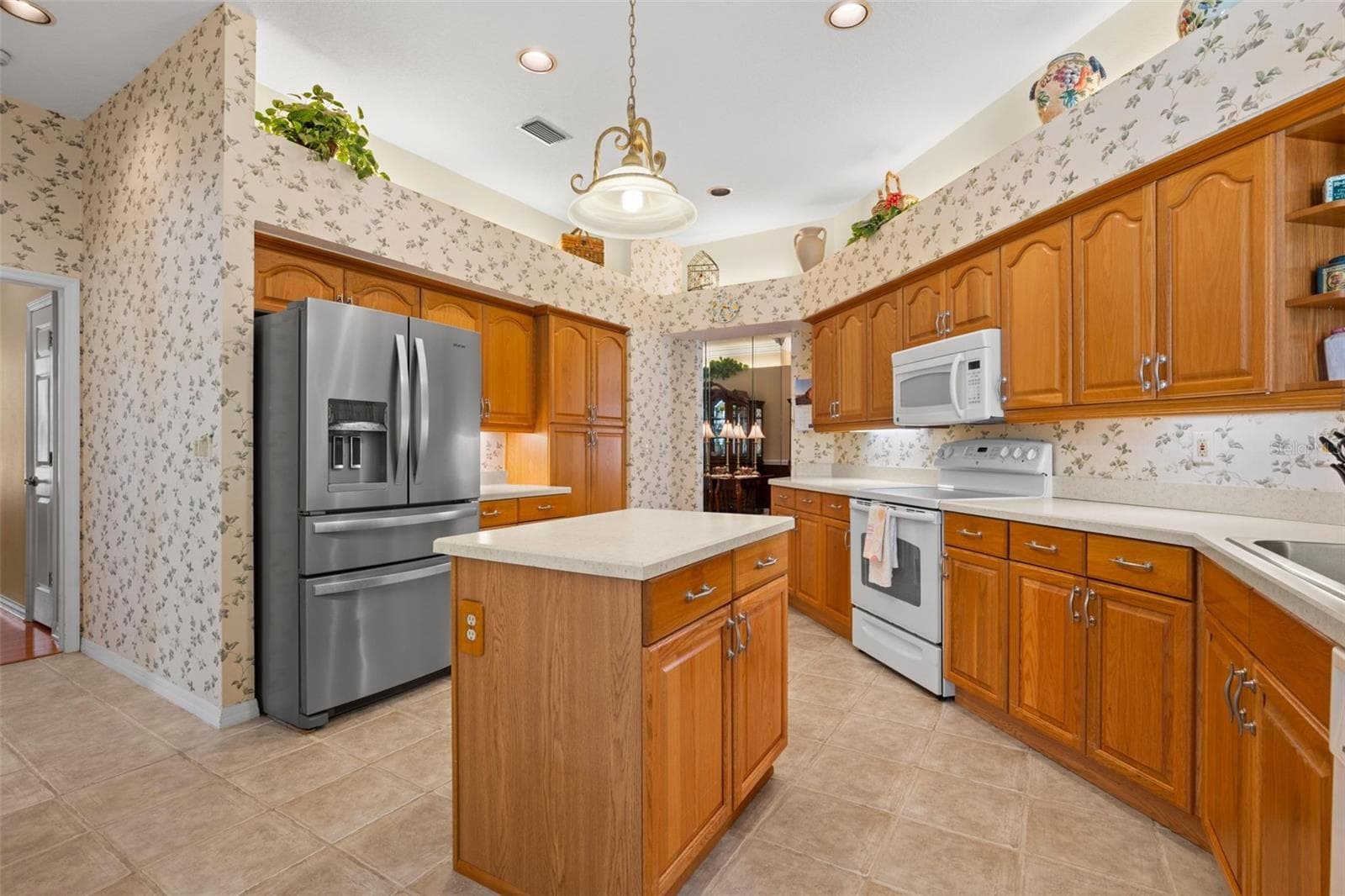 895 WHIPPOORWILL DRIVE — photo 16 of 51